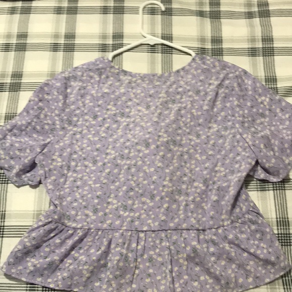 Shein lavender blouse Size small - Picture 4 of 4